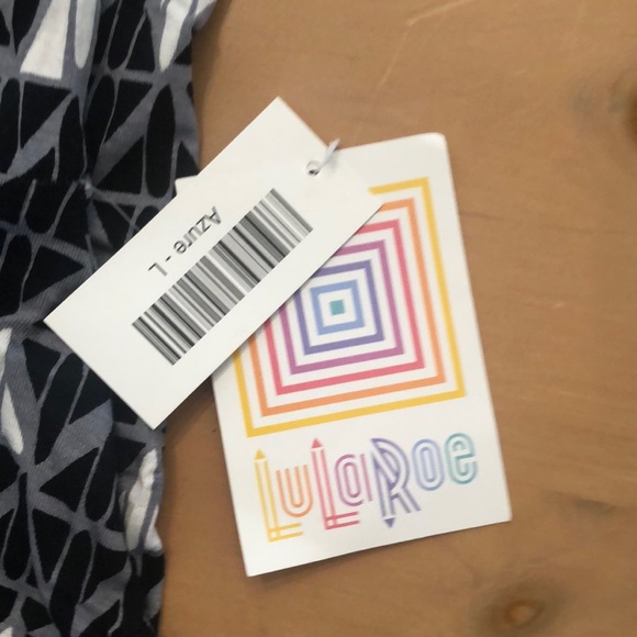 3/$30 LULAROE Azure patterned skirt SZ L BNWT. - Picture 2 of 3